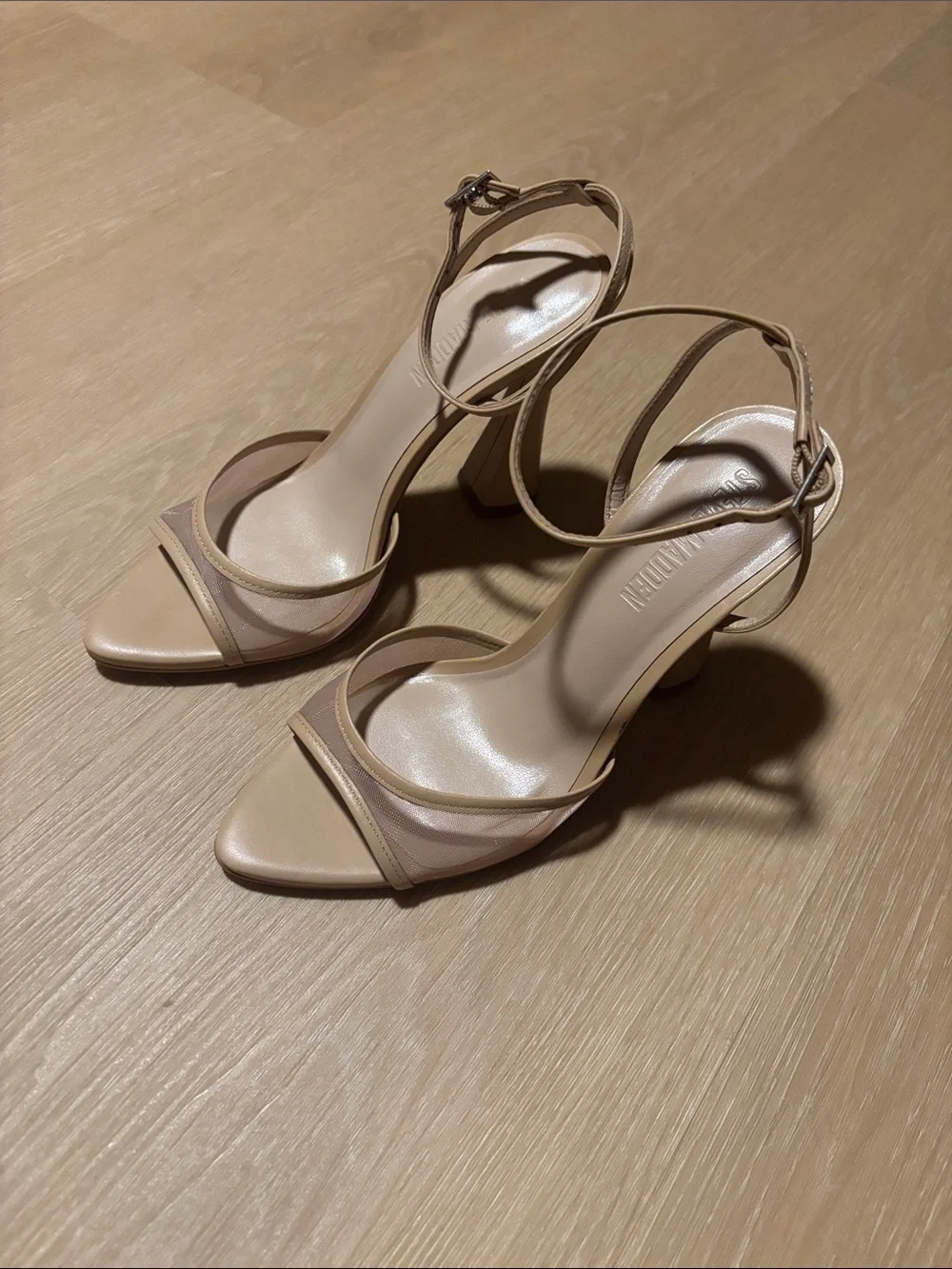 Steve Madden Beki Natural Mesh Heeled Sandal size 7.5